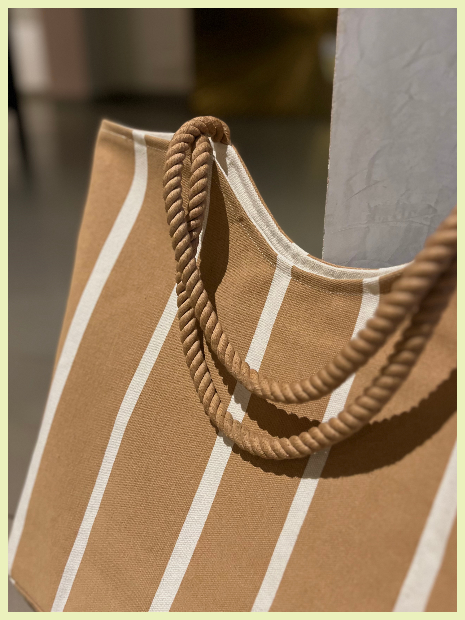 Canvas Tote Bag in Caramel Frappe