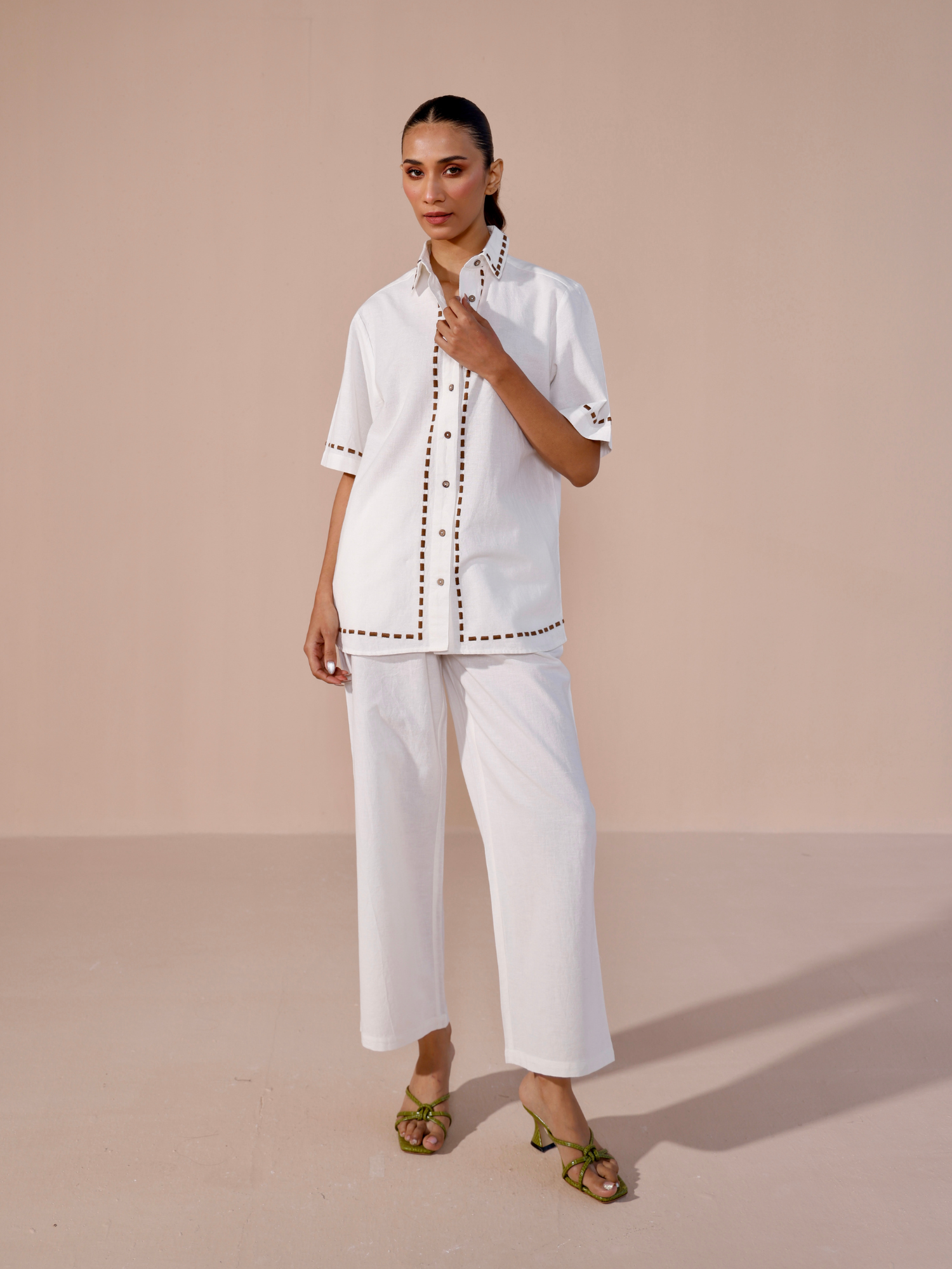 Escape Linen Shirt in Vanilla