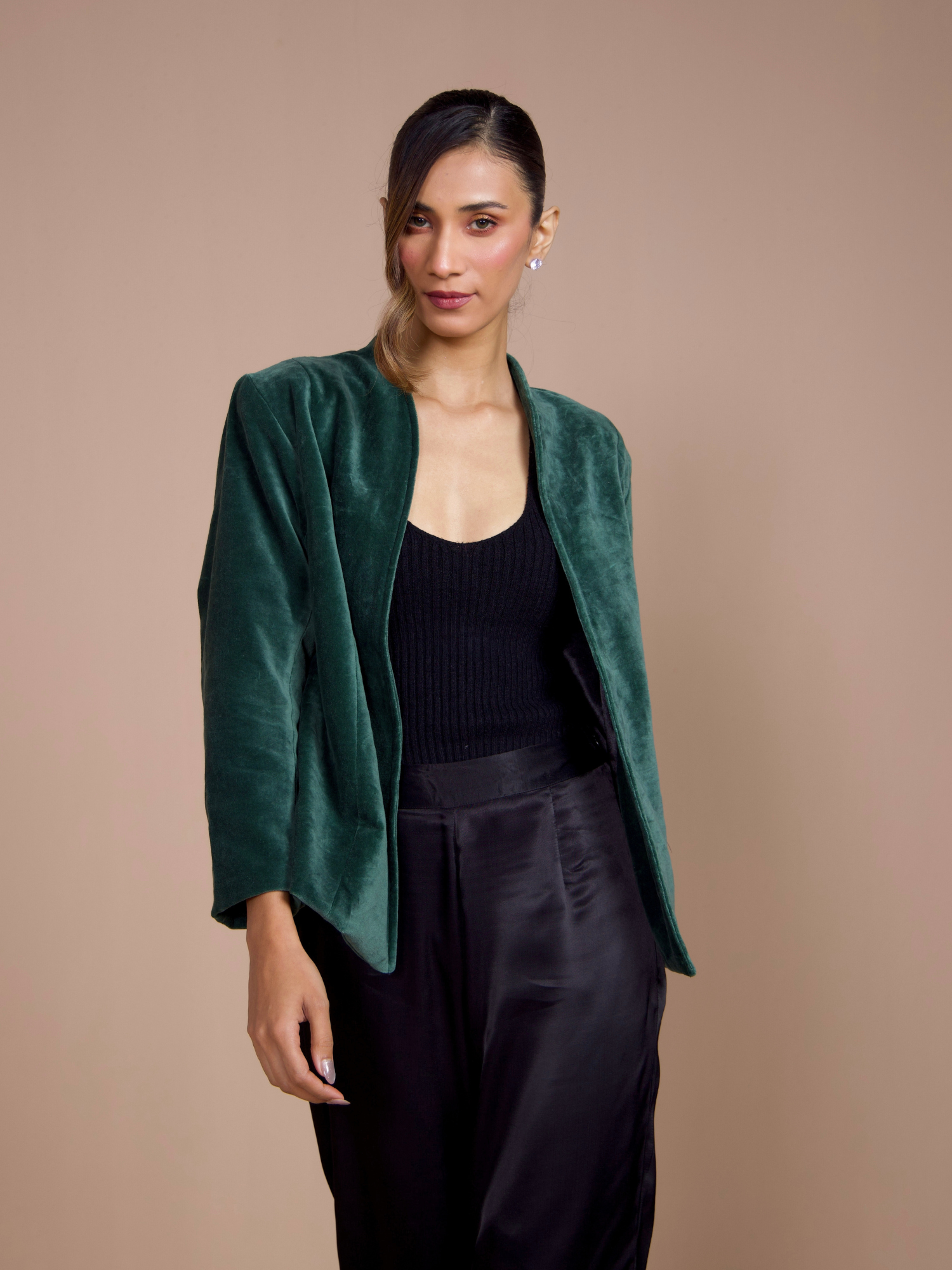Premium velvet jacket in dark green