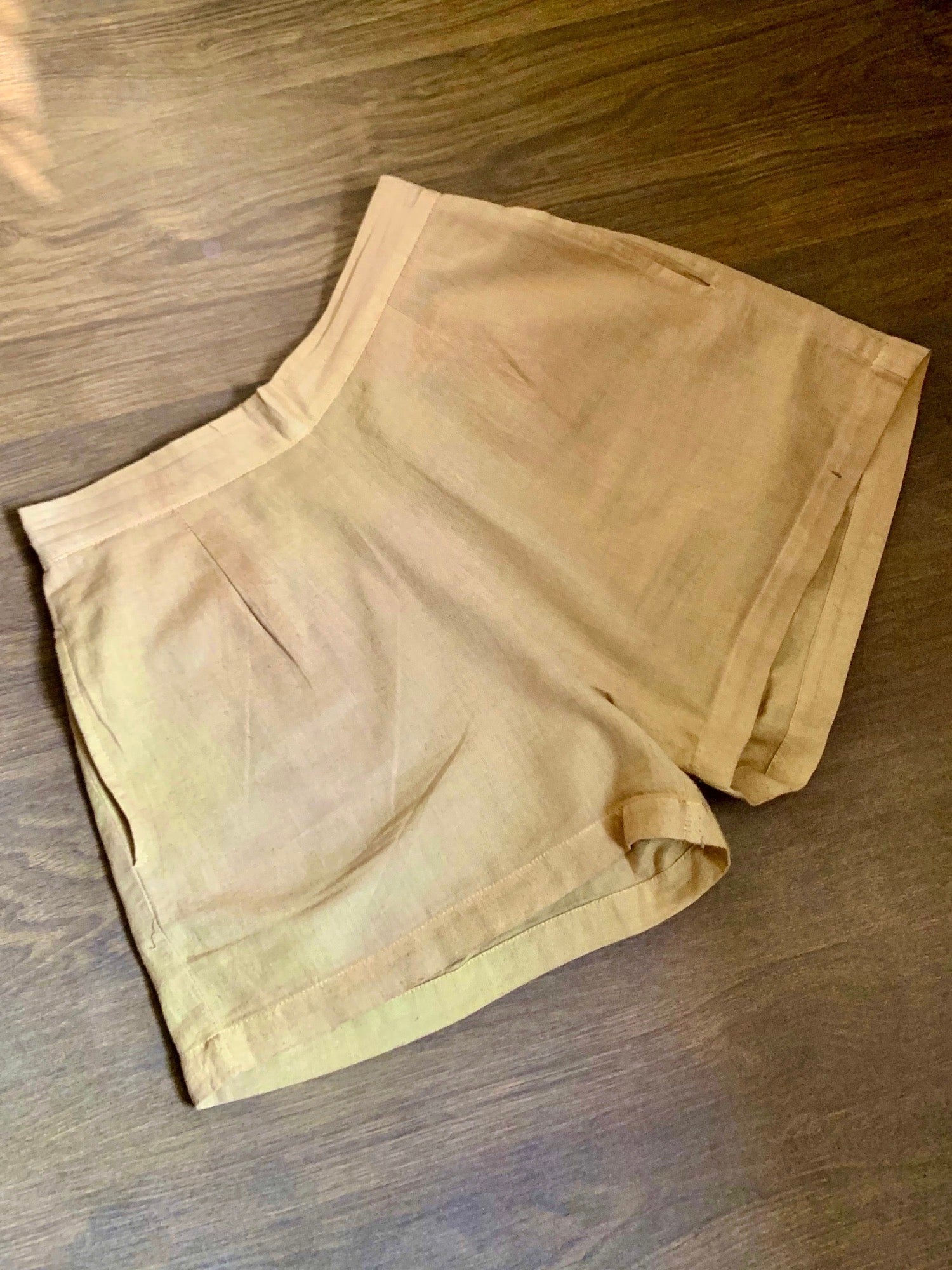 Pure Cotton Linen Shorts in Caramel
