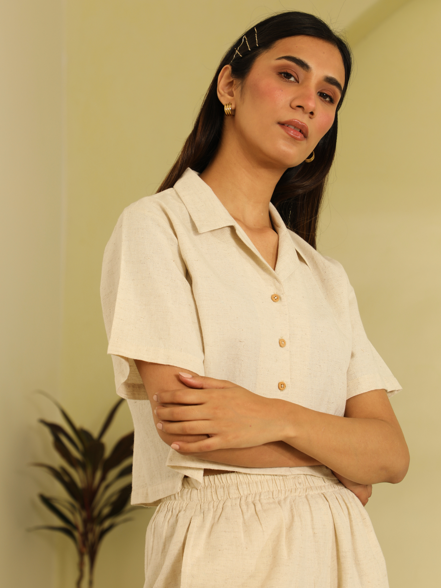 Linen Coord Set with Cropped Shirt & Shorts in Natural